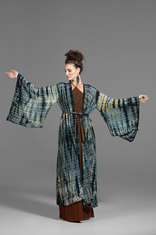 GAIA Kimono Nº106 – Frequenz der Erdung