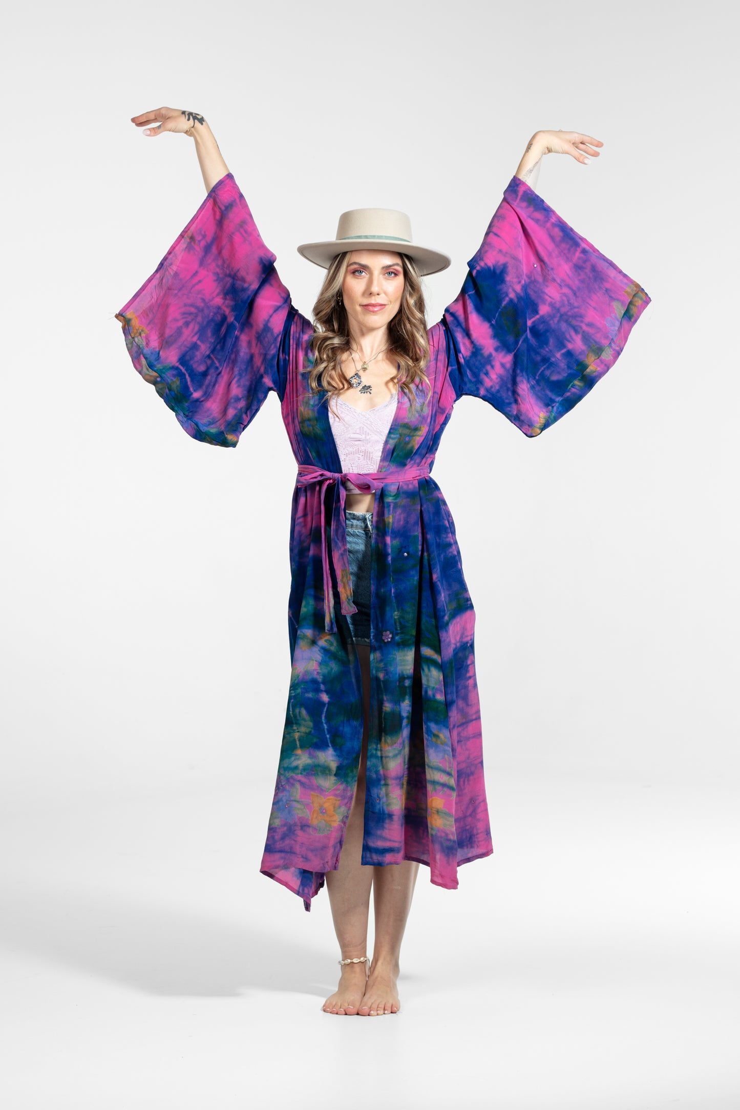 DEVI Kimono Nº39 – Frequenz der inneren Stärke