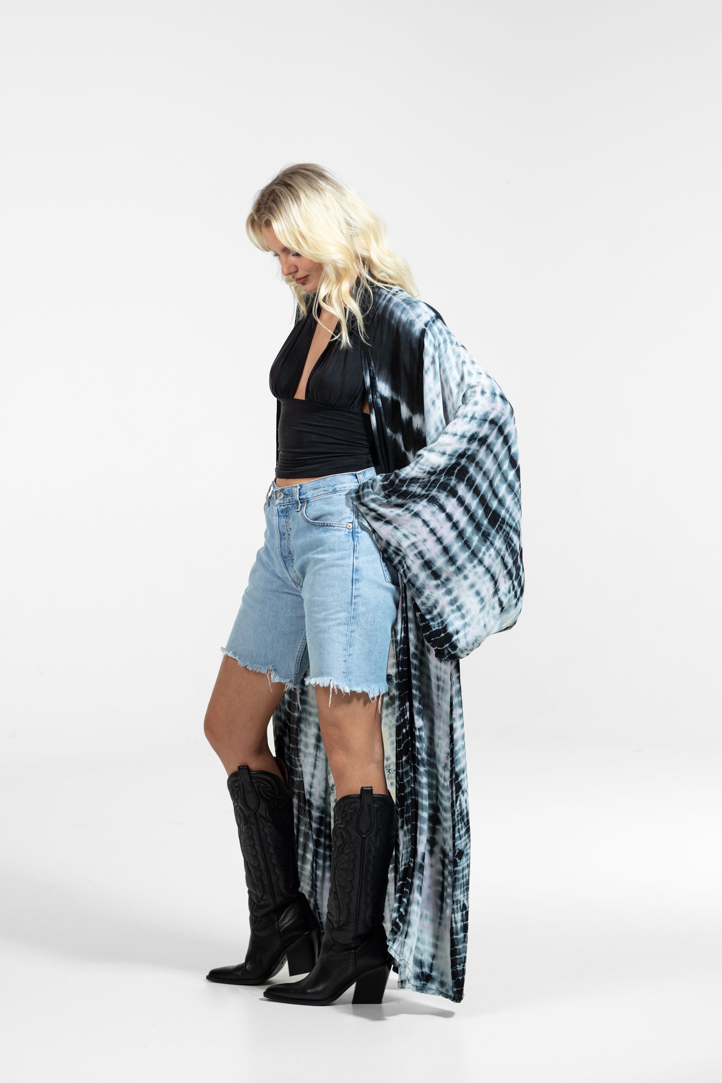 GAIA Kimono Nº92 – Frequenz der Erdung