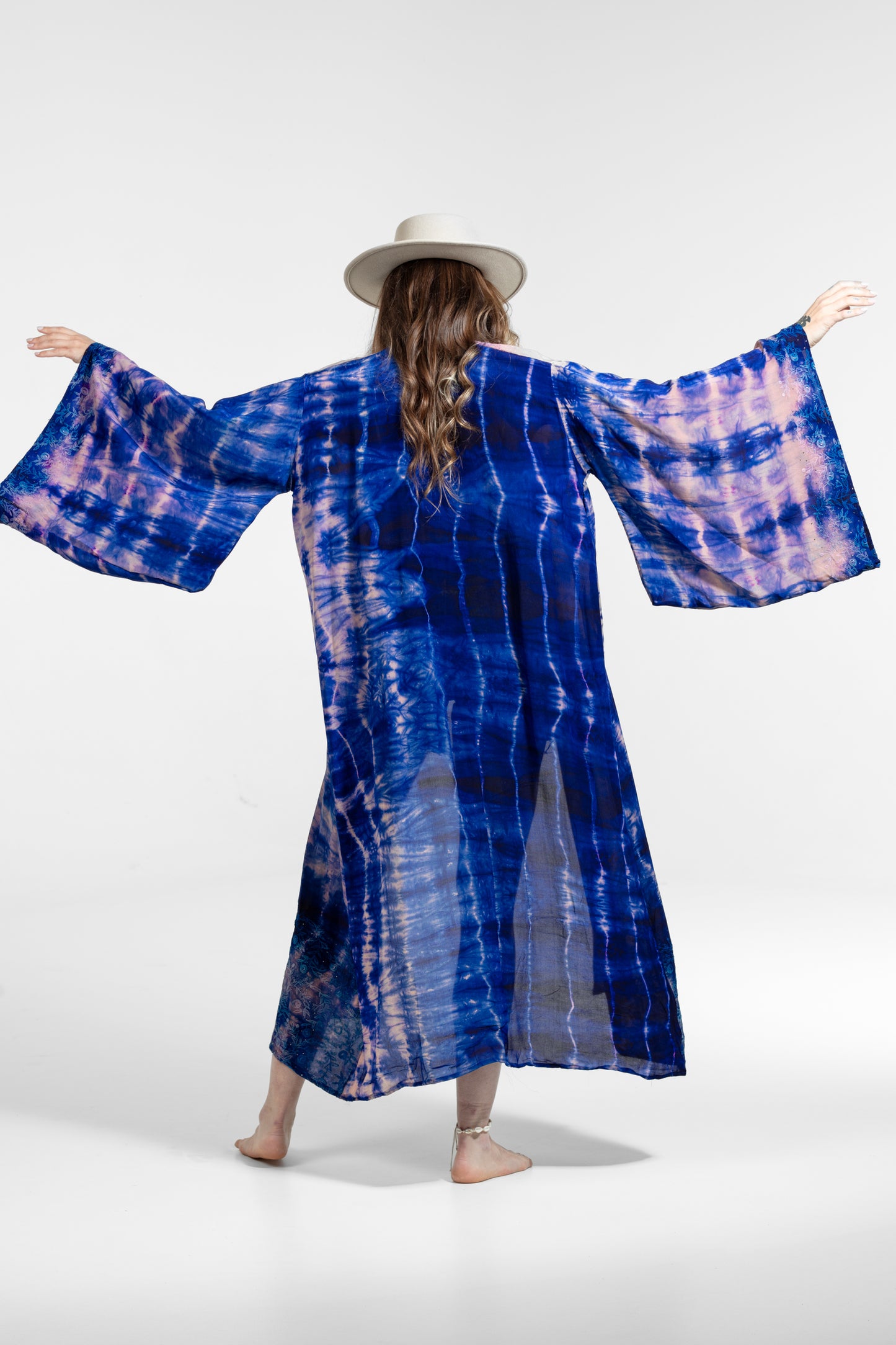 Devi Kimono bestickt rosa-blau