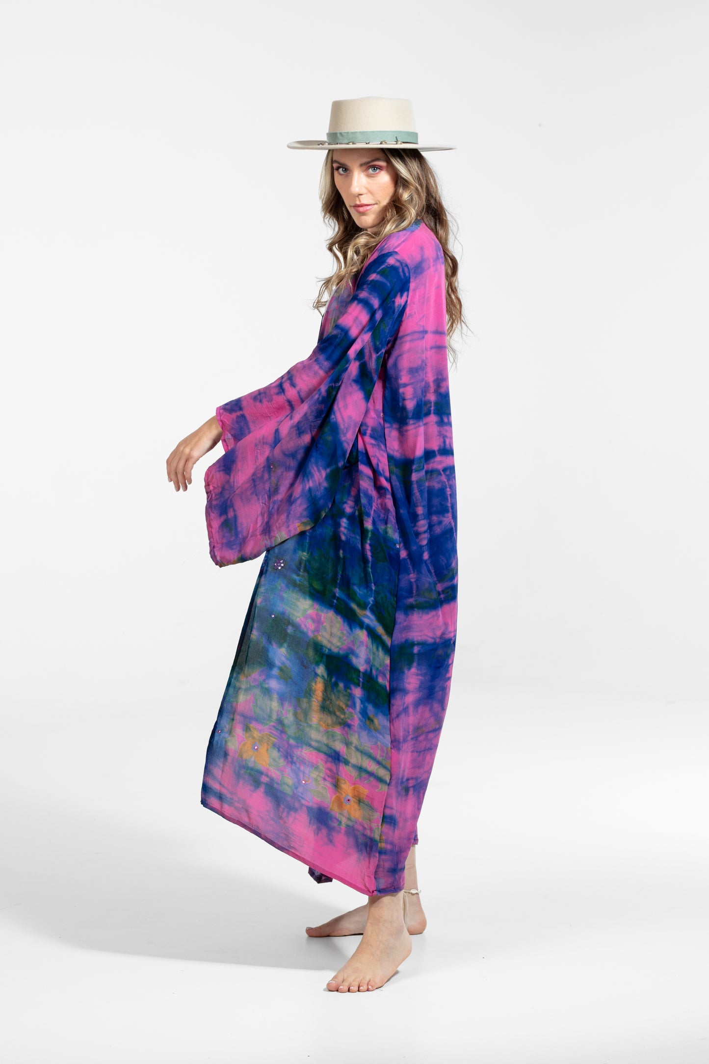 Devi Kimono Blumen und Strasssteine ​​rosa-blau