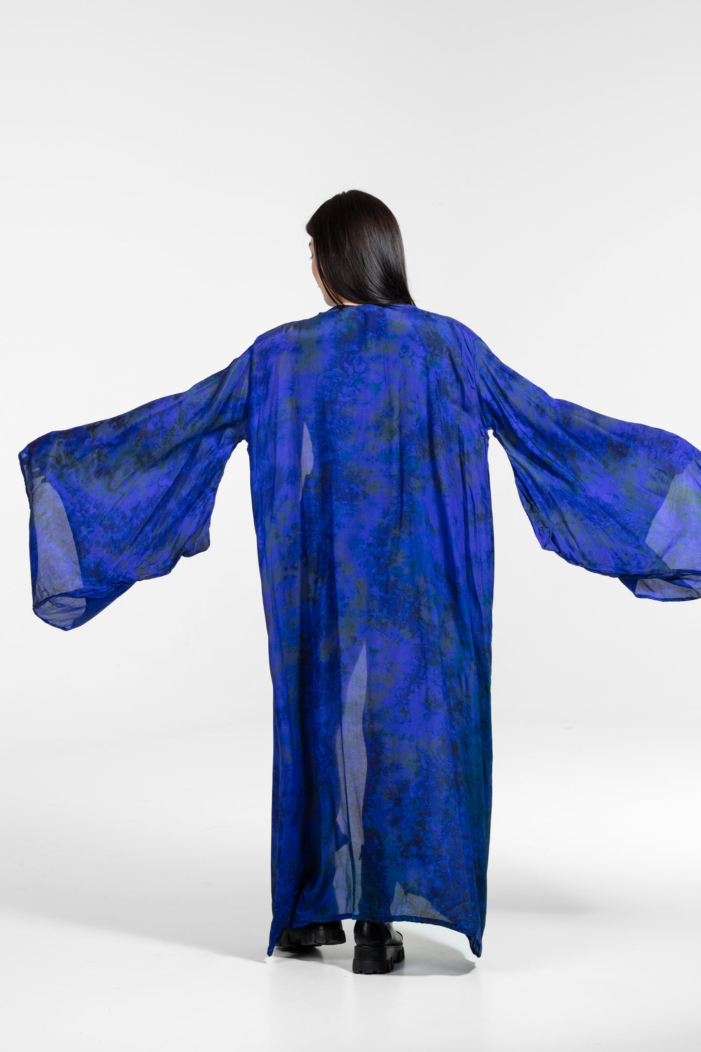 Aura Kimono dark blue-black shorter fit